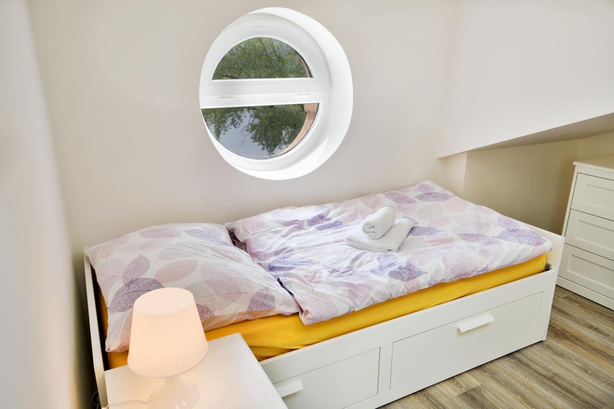 Apartmany Дечин Екстериор снимка