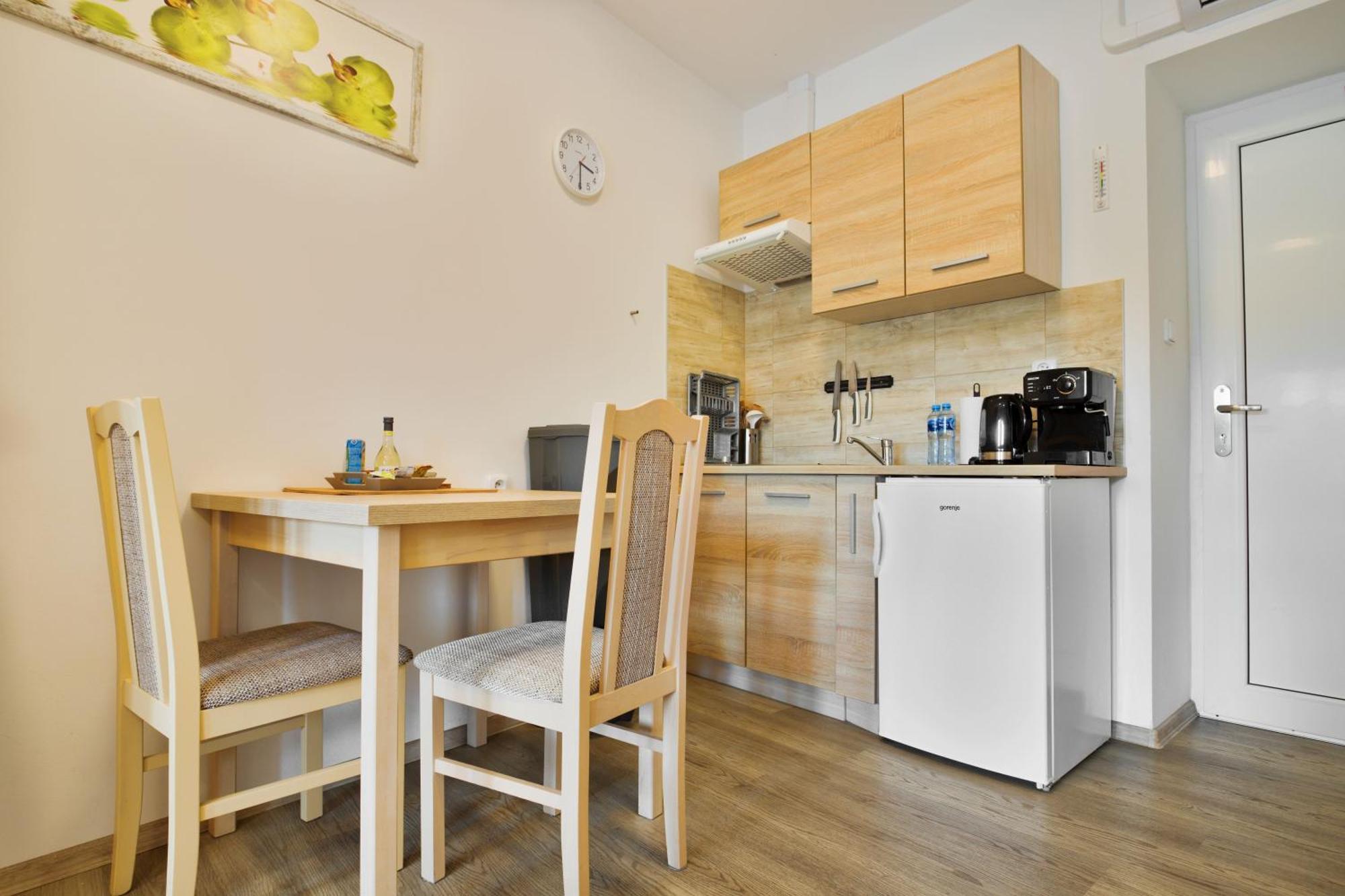 Apartmany Дечин Екстериор снимка