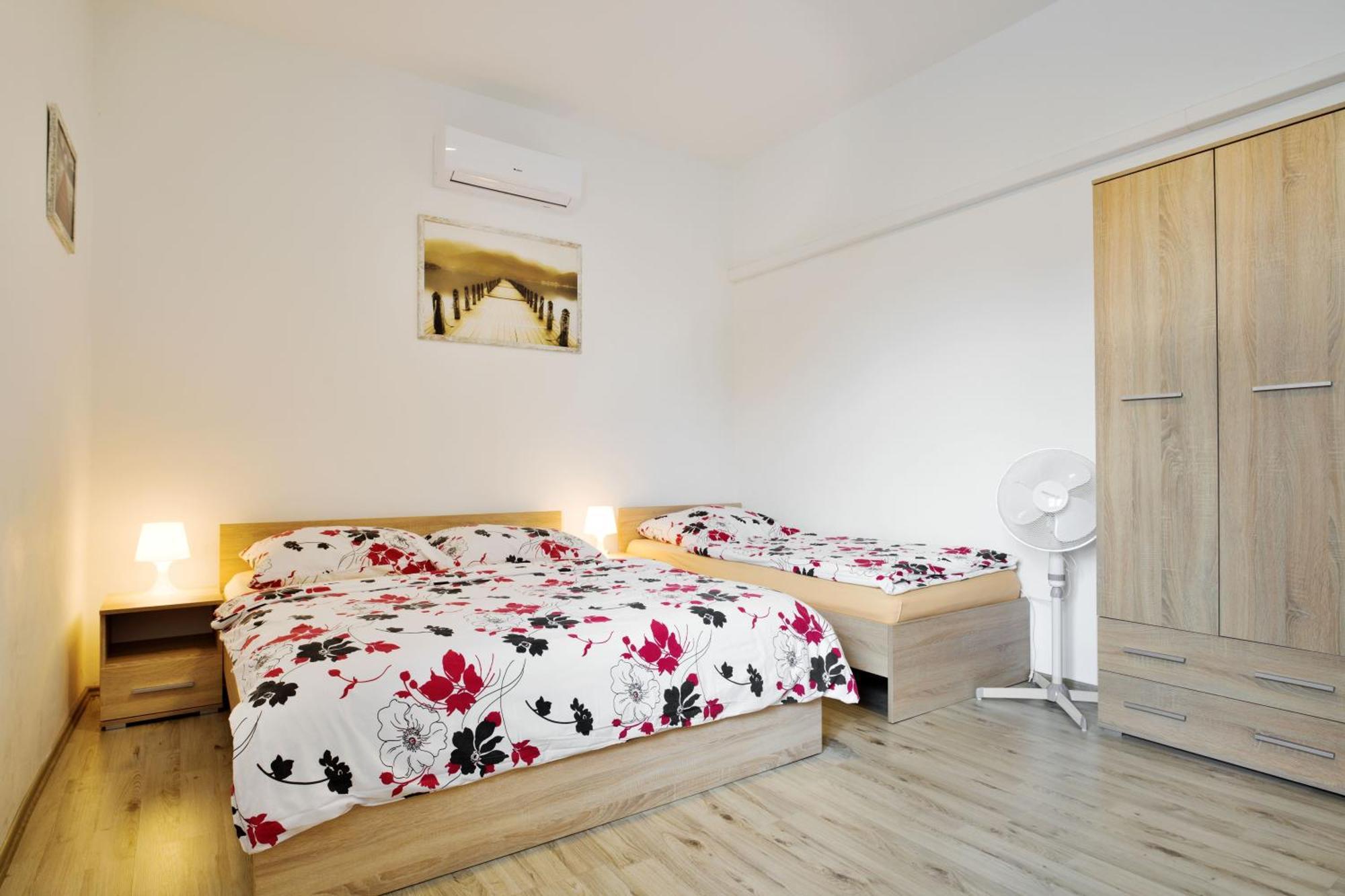 Apartmany Дечин Екстериор снимка