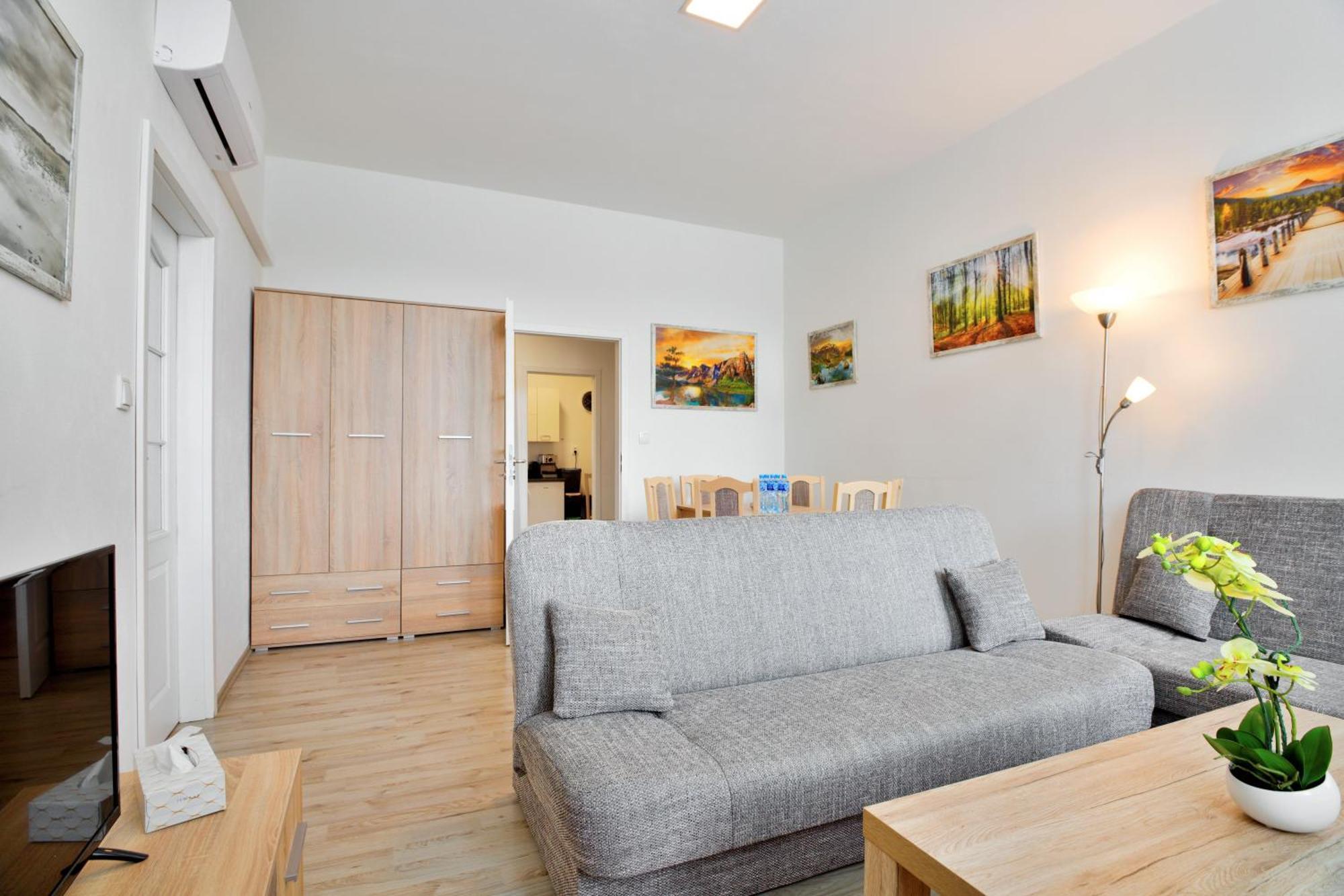 Apartmany Дечин Екстериор снимка