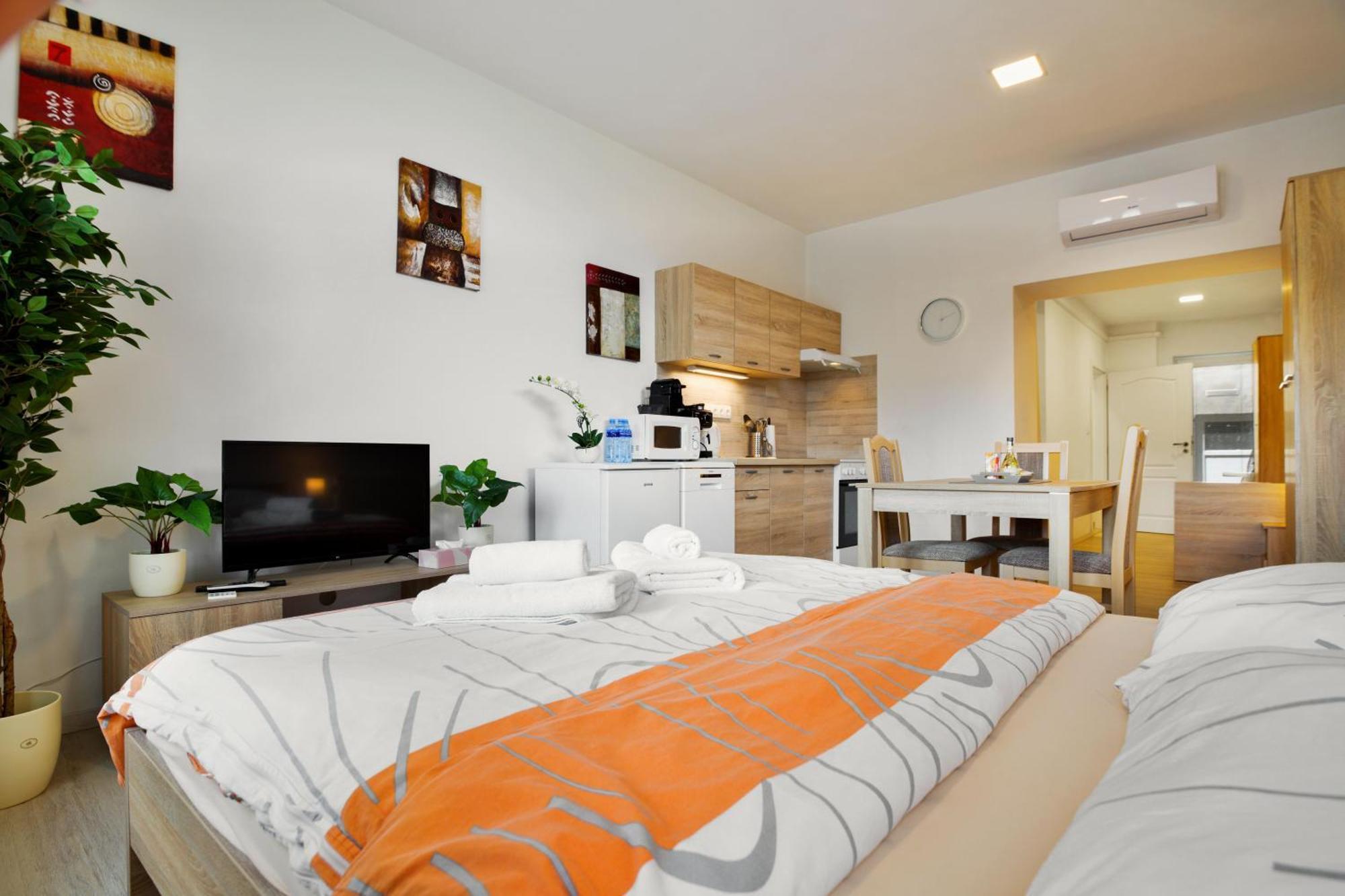 Apartmany Дечин Екстериор снимка