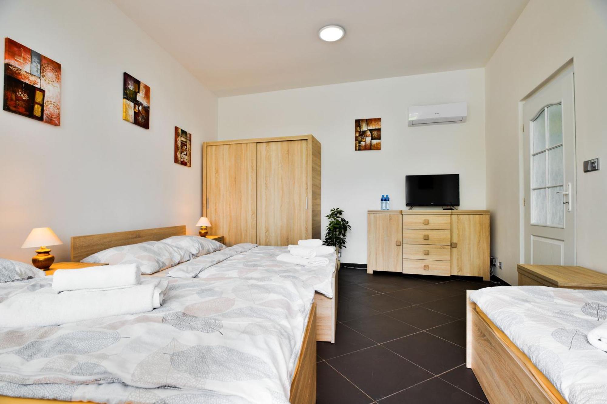 Apartmany Дечин Екстериор снимка