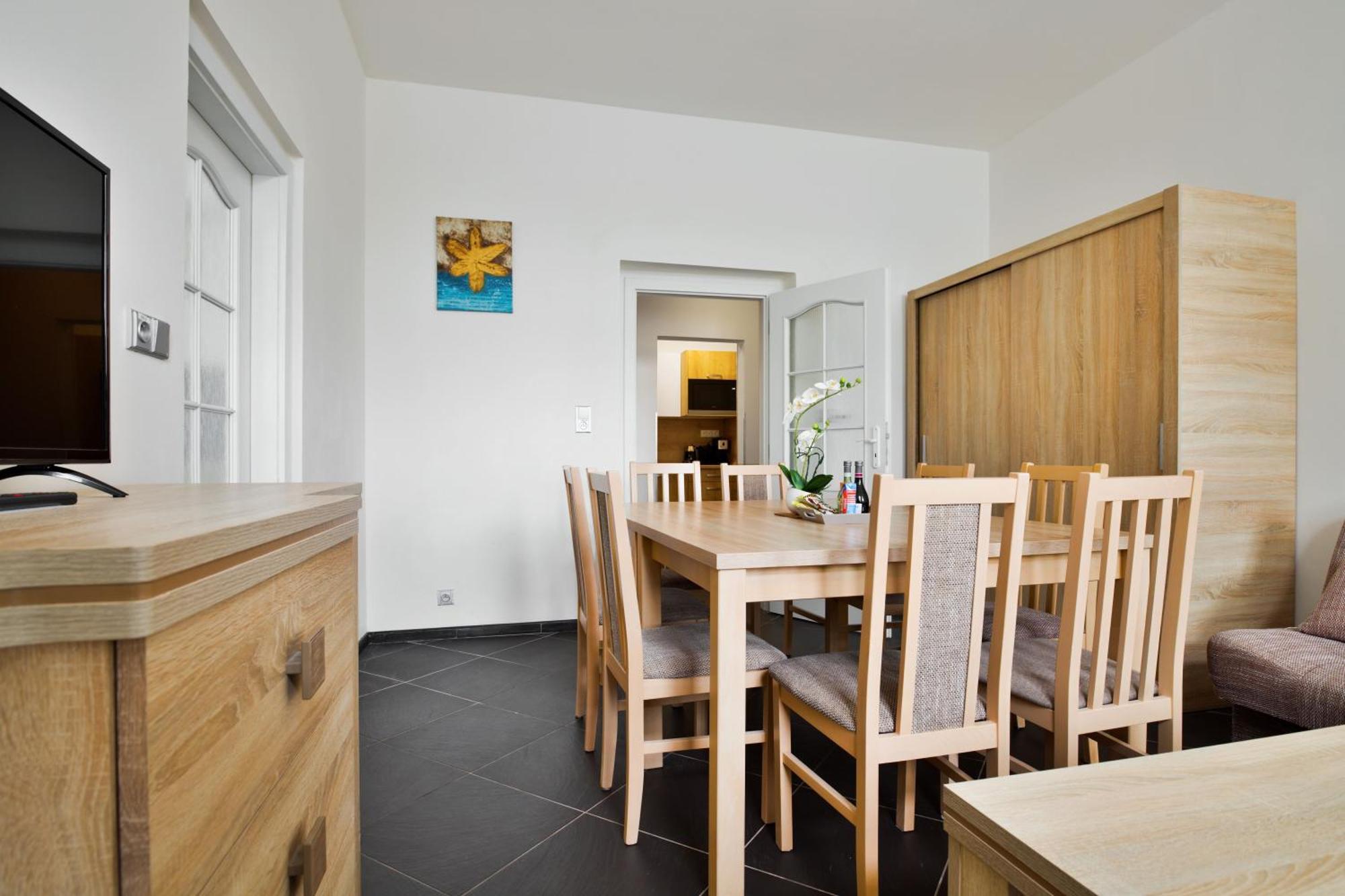 Apartmany Дечин Екстериор снимка