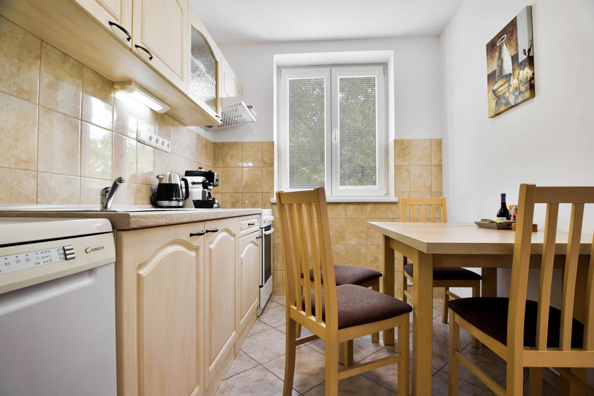 Apartmany Дечин Екстериор снимка