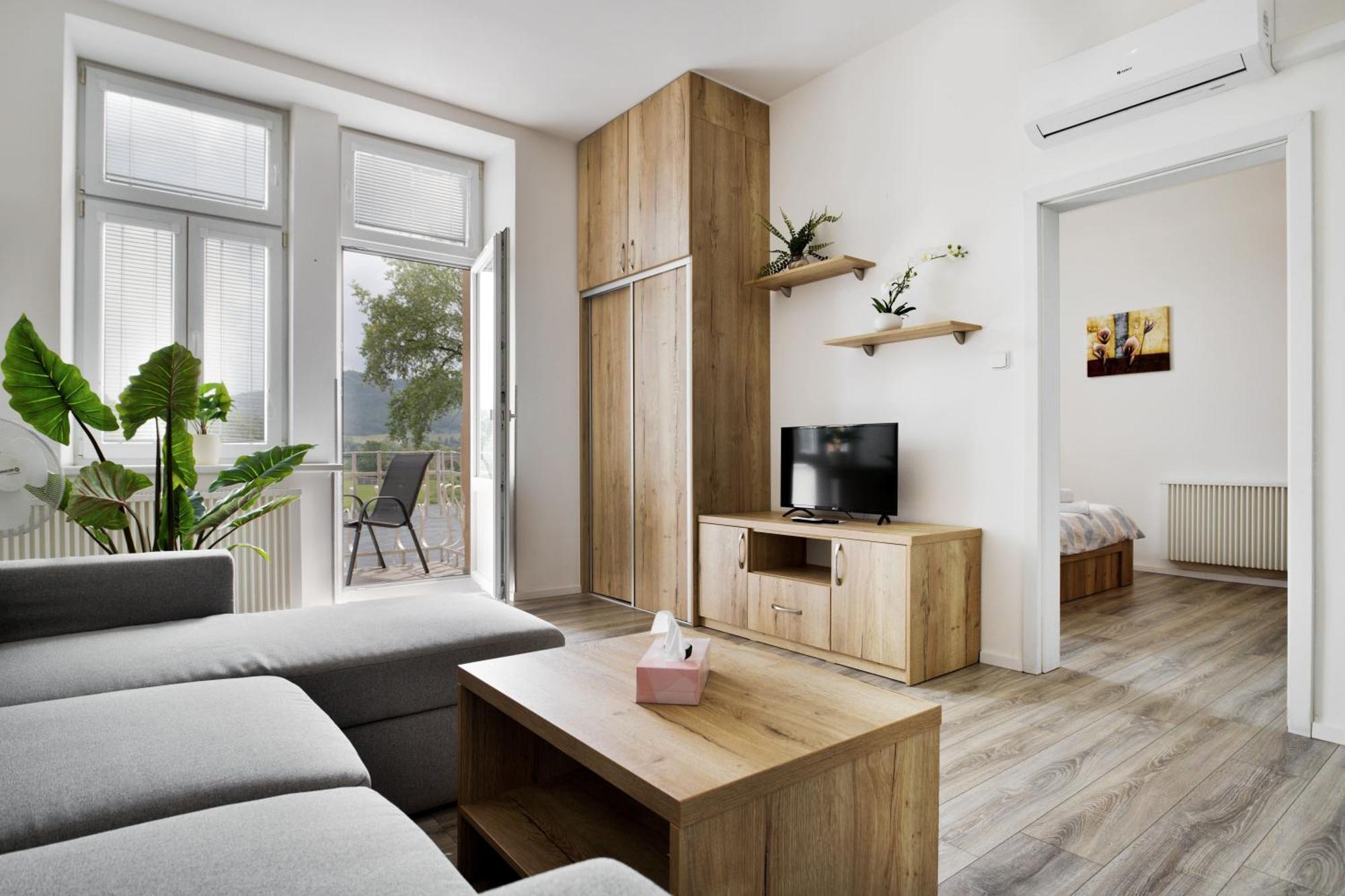 Apartmany Дечин Екстериор снимка